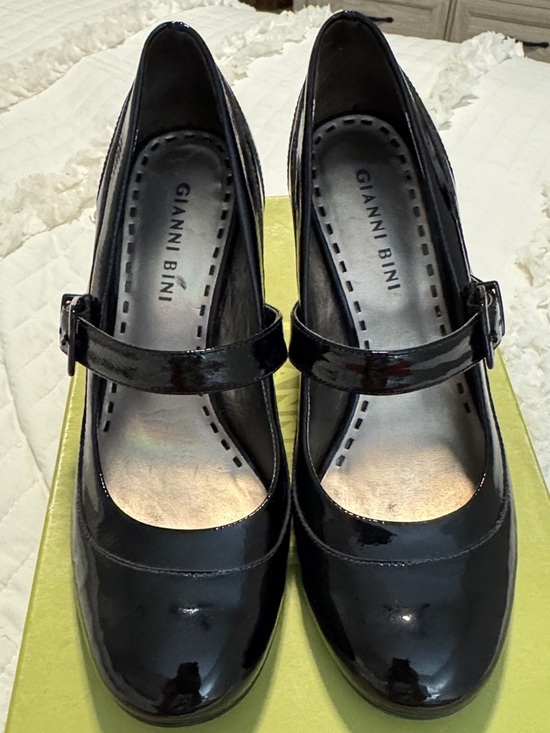 Gianni Bini Black Patent Mary Jane Heels - Women’s 6 - Picture 7 of 14